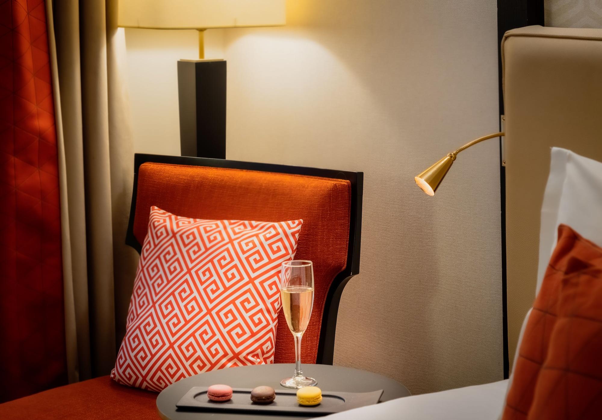 Hotel Le Marquis By Inwood Hotels Париж Екстериор снимка